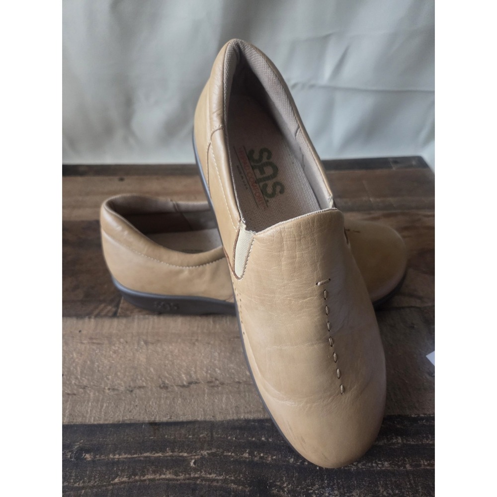 SAS Viva Tan Slip On Loafers Womens Sz 9W
